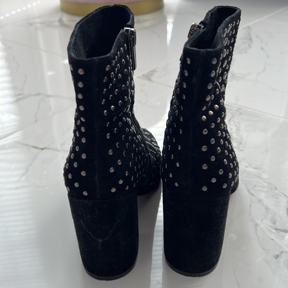 Vince Camuto Drista Bootie - Picture 8 of 8